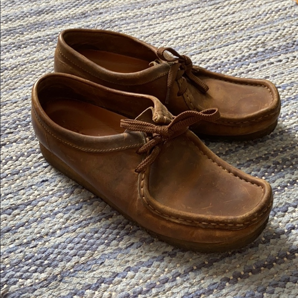Clarks Wallabee Distressed Leather size 8.5
